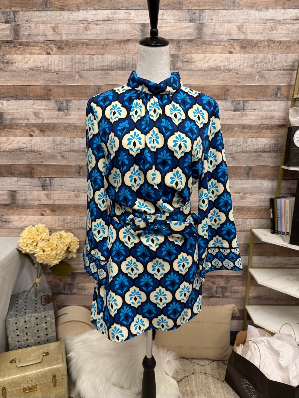 NWT Zara Royal Blue and White Geo print w/Belt